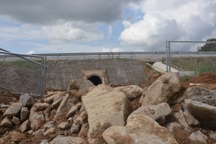 Cao tốc Đà Nẵng - Quảng Ngãi: Bê tông mái taluy vỡ vụn