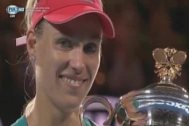 Kerber nhận cúp vô địch Úc mở rộng 2016