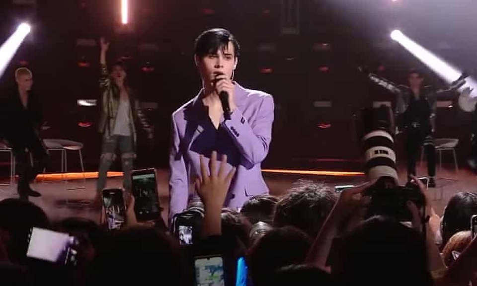 Trai đẹp khốn khổ vì mãi không thể... thua trong show thực tế - 1 Trai đẹp khốn khổ vì mãi không thể... thua trong show thực tế - 1