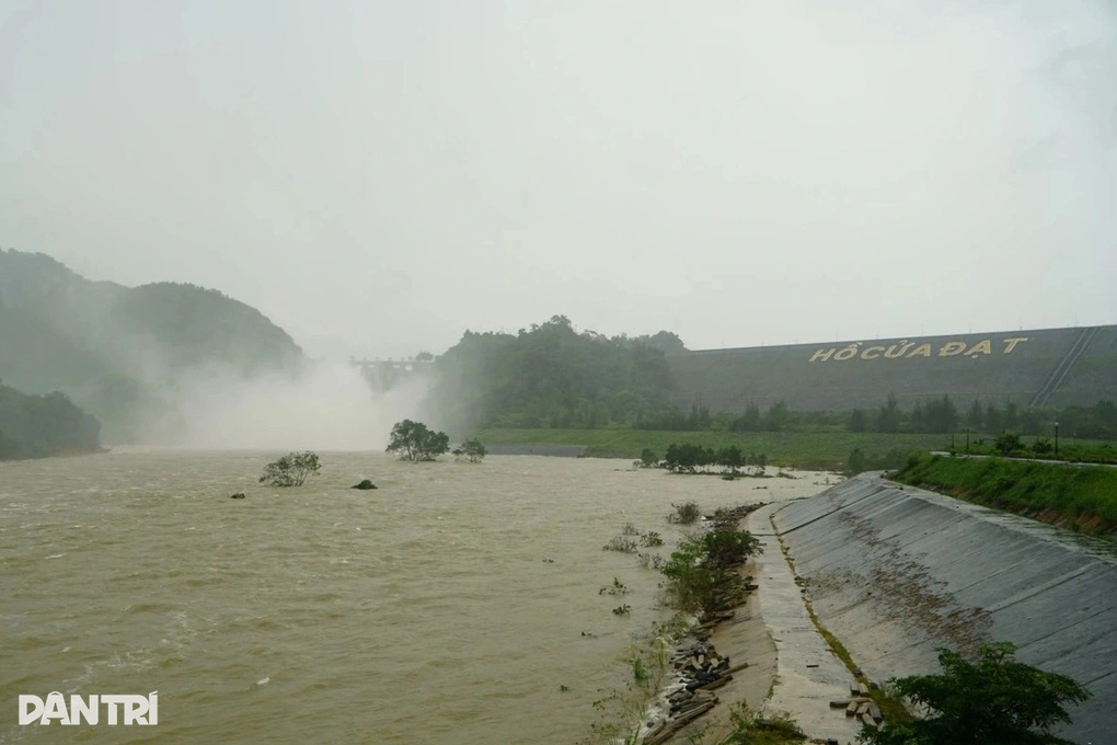Phó Thủ tướng Trần Hồng Hà lưu ý Thanh Hóa đặc biệt quan tâm đập, hồ chứa - 2 Phó Thủ tướng Trần Hồng Hà lưu ý Thanh Hóa đặc biệt quan tâm đập, hồ chứa - 2