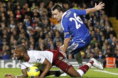 Chelsea và kỷ niệm đẹp tươi ở Villa Park