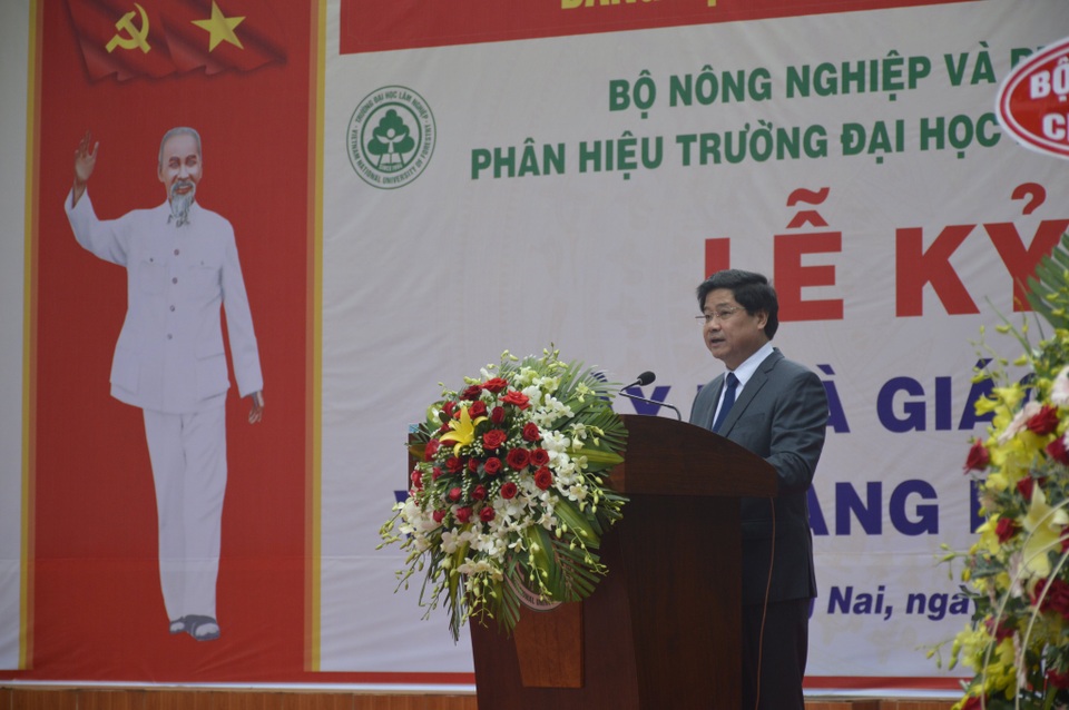 Phân hiệu Đại học Lâm nghiệp tại tỉnh Đồng Nai khai giảng năm học mới - 3 Phân hiệu Đại học Lâm nghiệp tại tỉnh Đồng Nai khai giảng năm học mới - 3