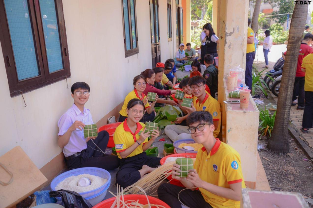Học sinh, sinh viên toàn quốc tham gia hoạt động thiện nguyện dịp Tết - 3 Học sinh, sinh viên toàn quốc tham gia hoạt động thiện nguyện dịp Tết - 3