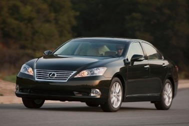 Lexus vẫn dẫn đầu phân khúc xe sang tại Mỹ