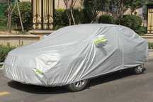 Phủ bạt, dùng tấm chắn nắng cho ô tô có thực sự mang lại hiệu quả?