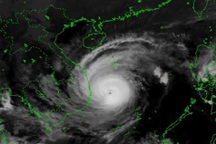 Bão số 9 tăng cường độ, hướng vào Bình Định - Phú Yên