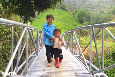 Dấu ấn nghĩa tình những công trình Dân trí nơi biên giới Việt - Lào