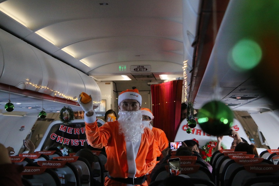 Món quà giáng sinh bất ngờ trên chuyến bay của hãng hàng không Jetstar - 2