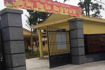 "Chốt" hình thức kỷ luật vụ vợ con cán bộ xã thuộc hộ cận nghèo