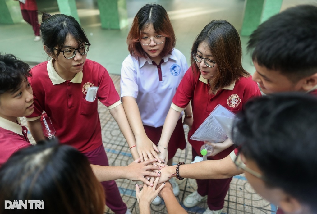 Nhiều đại học top đầu xét tuyển tổ hợp mới có môn tin - 1 Nhiều đại học top đầu xét tuyển tổ hợp mới có môn tin - 1