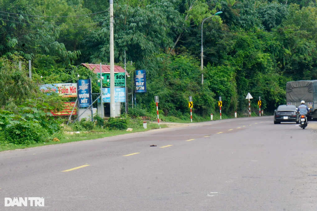 Định ngày cưỡng chế loạt công trình xây dựng sai phạm dọc tuyến quốc lộ 1D - 2 Định ngày cưỡng chế loạt công trình xây dựng sai phạm dọc tuyến quốc lộ 1D - 2