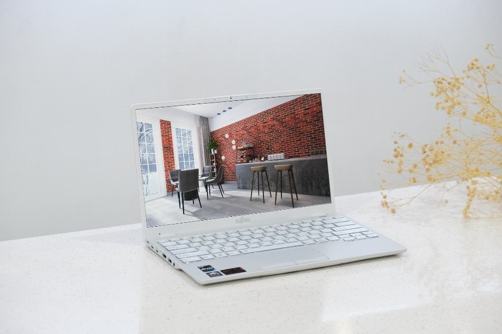 Notebook Fujitsu UH-X 2022 - Trợ lý cho người dùng 4.0 - 3 Notebook Fujitsu UH-X 2022 - Trợ lý cho người dùng 4.0 - 3