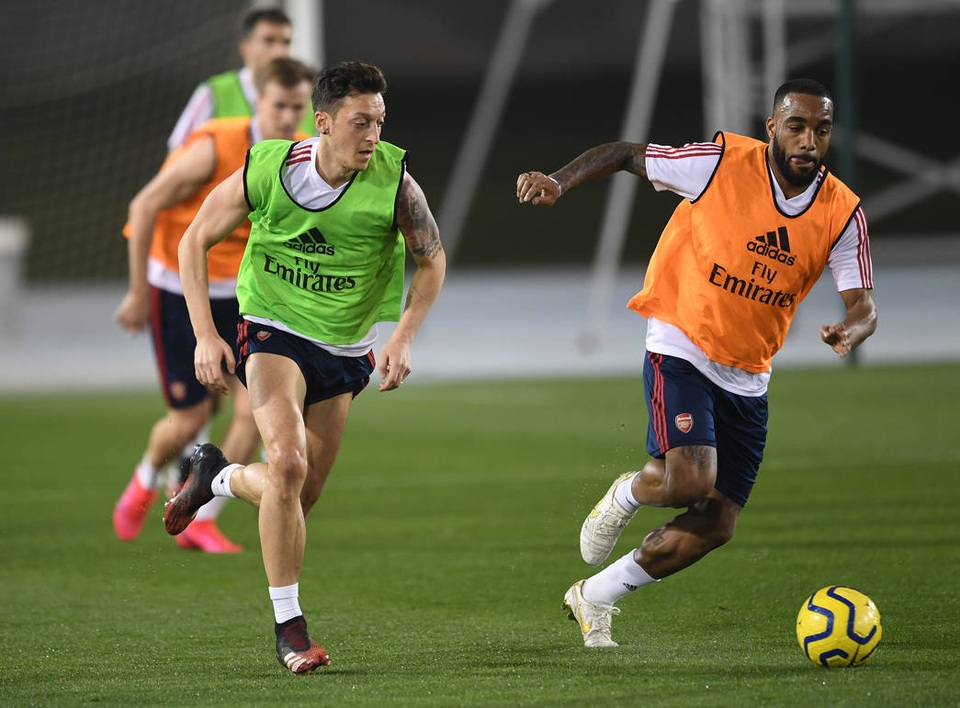 Arsenal luyện tập trong kì nghỉ Đông ở Dubai - 10 Arsenal luyện tập trong kì nghỉ Đông ở Dubai - 10