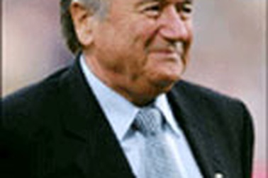 Sepp Blatter ứng cử nhiệm kỳ 3