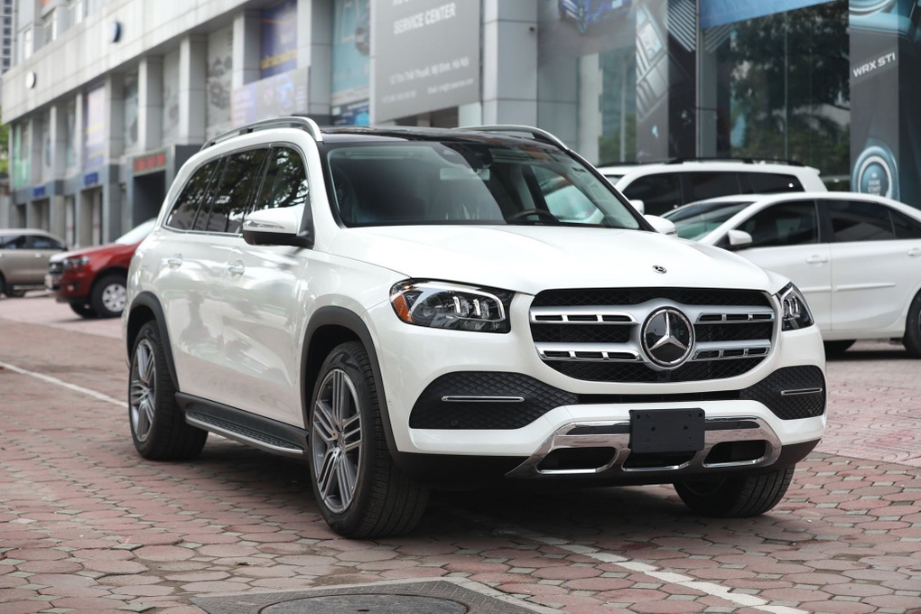 Mercedes GLS chênh giá gần 700 triệu đồng tại đại lý cho các xe giao ngay - 1 Mercedes GLS chênh giá gần 700 triệu đồng tại đại lý cho các xe giao ngay - 1