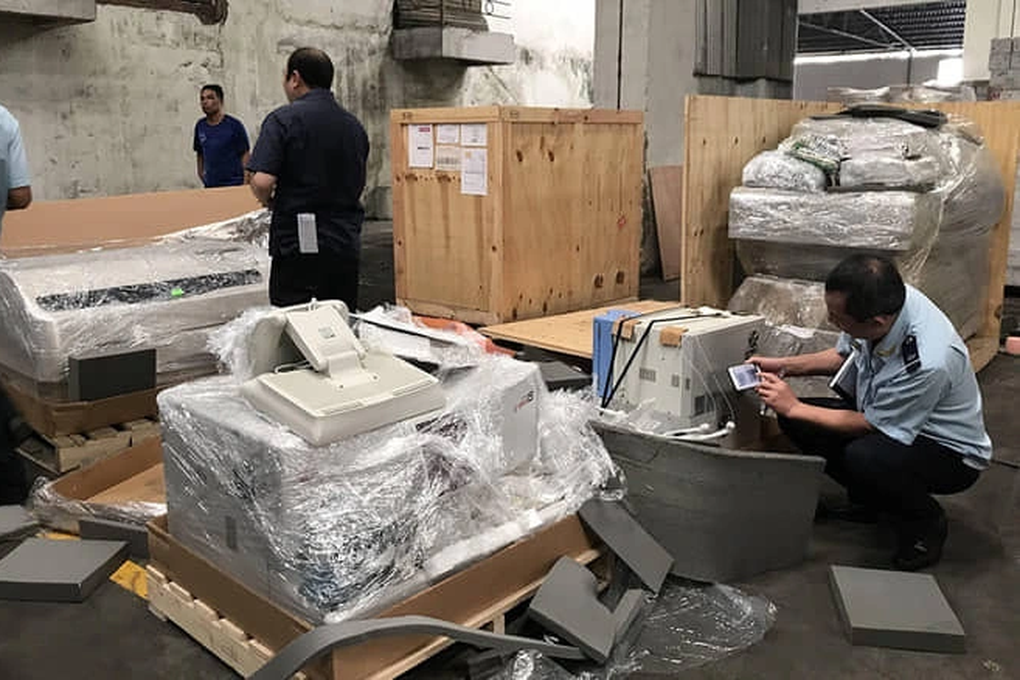 Cảnh sát chống buôn lậu cầm đầu đường dây buôn lậu hàng trăm tỷ đồng - 1 Cảnh sát chống buôn lậu cầm đầu đường dây buôn lậu hàng trăm tỷ đồng - 1