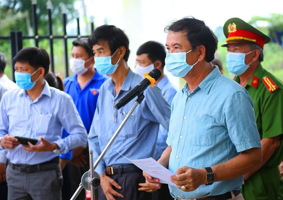 Quảng Ngãi: Khu dân cư được dỡ bỏ cách ly sớm hơn dự kiến 11 ngày - 1 Quảng Ngãi: Khu dân cư được dỡ bỏ cách ly sớm hơn dự kiến 11 ngày - 1