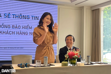 Ồn ào bảo hiểm chưa khép lại sau "cái ôm giảng hòa"