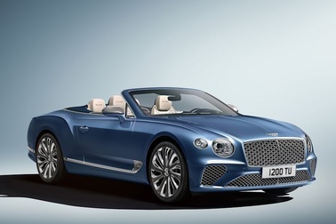 Bentley Continental GT Mulliner Convertible gây chú ý bằng sự cầu kỳ