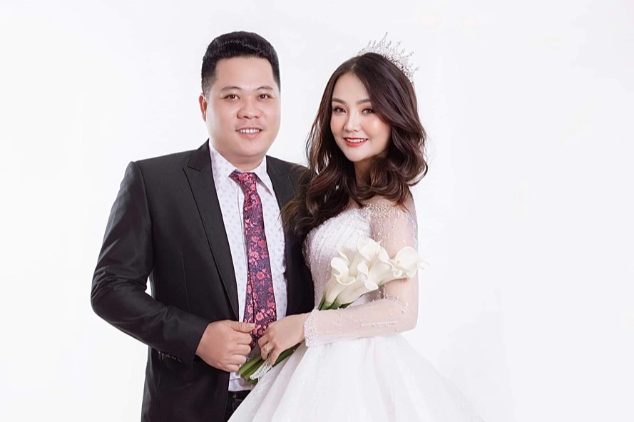 Gặp sự cố bất ngờ, cô gái một tay xinh đẹp ở Hà Nội tìm được chồng như ý - 4 Gặp sự cố bất ngờ, cô gái một tay xinh đẹp ở Hà Nội tìm được chồng như ý - 4