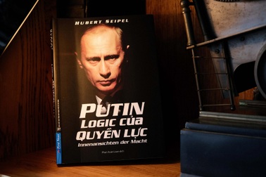 "Putin - Logic của quyền lực"