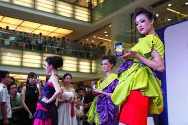 Samsung vượt Apple, Nokia trên “mặt trận” smartphone?