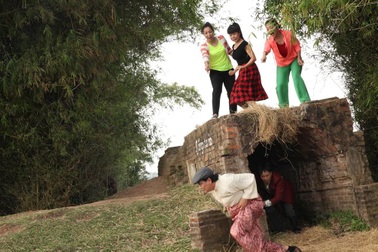 Đức Hải, Quốc Anh, Hồng Giang làm “tam nam bất khuất”