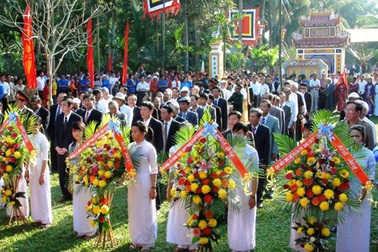 Trang nghiêm lễ kỷ niệm 440 năm ngày sinh Danh nhân văn hóa Đào Duy Từ