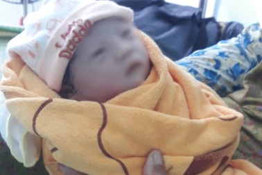 Sản phụ F0 chuyển dạ, một "thiên thần" chào đời trong khu cách ly