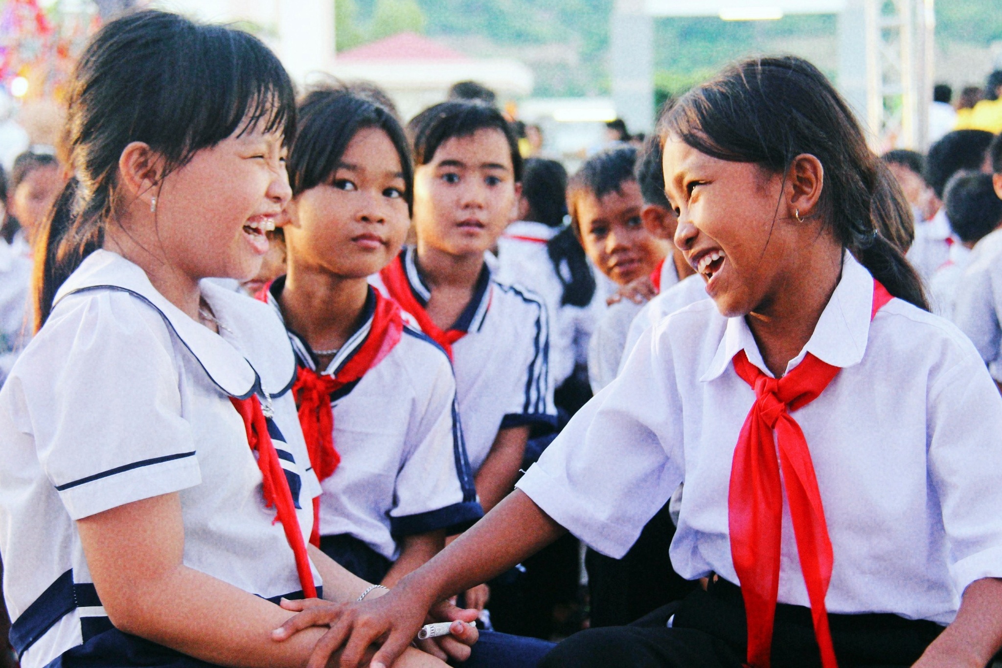 Khanh Hoa stöder 100 % av studieavgifterna vid offentliga utbildningsinstitutioner - 1 Khánh Hòa hỗ trợ 100% học phí tại các cơ sở giáo dục công lập - 1