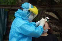 Hà Nội: Hơn 2.100 học sinh phải test SARS-CoV-2