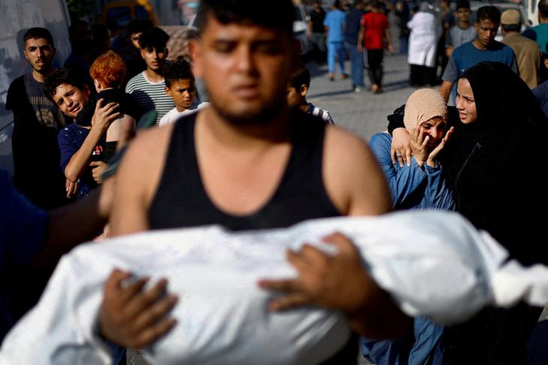 Một tháng chiến sự Israel-Hamas rung chuyển chảo lửa Trung Đông - 8 Một tháng chiến sự Israel-Hamas rung chuyển chảo lửa Trung Đông - 8