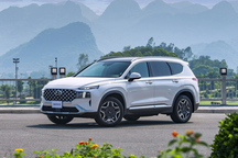 Hyundai Santa Fe ưu đãi mạnh, khách mua tiết kiệm tới 150 triệu đồng