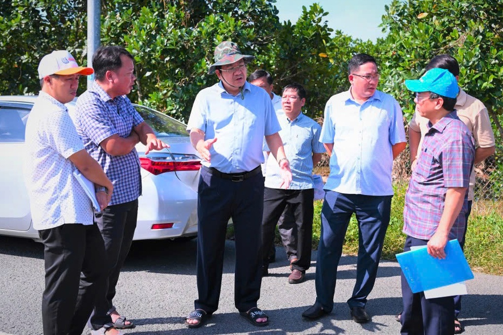 Khẩn trương sửa chữa, khắc phục hư hỏng đường Vành đai TP Tân An ở Tây Ninh - 1 Khẩn trương sửa chữa, khắc phục hư hỏng đường Vành đai TP Tân An ở Tây Ninh - 1