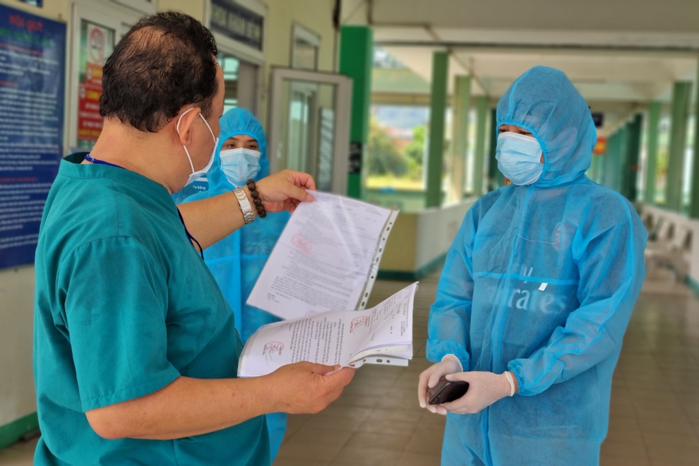Bệnh nhân Covid-19: Tôi thấy trời đất quay cuồng khi biết mình mắc bệnh - 1 Bệnh nhân Covid-19: Tôi thấy trời đất quay cuồng khi biết mình mắc bệnh - 1