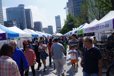 Đi chợ trời "Liên hợp quốc" ở Seoul