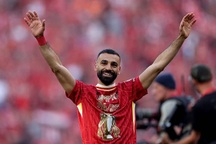 Salah chấm dứt sự thống trị của cầu thủ Man City tại Premier League