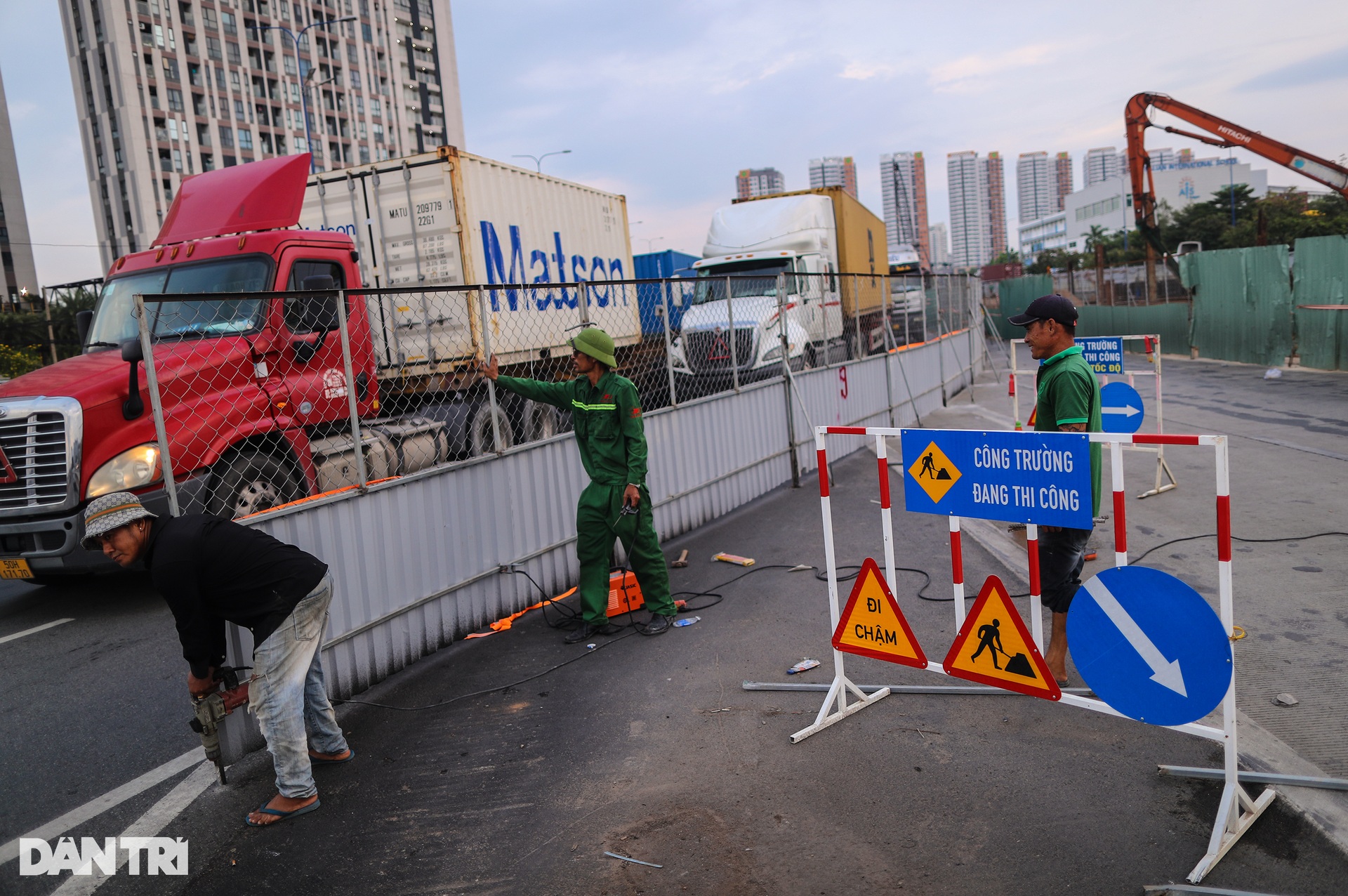 Nút giao lớn nhất TPHCM kẹt kéo dài trong ngày đầu phân luồng - 12 Nút giao lớn nhất TPHCM kẹt kéo dài trong ngày đầu phân luồng - 12