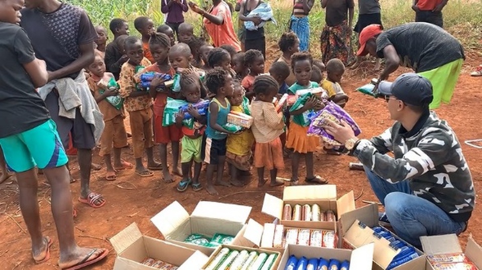 Youtuber xứ Nghệ ở lại châu Phi làm tình nguyện mùa dịch Covid-19 - 3 Youtuber xứ Nghệ ở lại châu Phi làm tình nguyện mùa dịch Covid-19 - 3