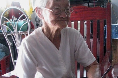 Gửi hồ sơ xin cấp lại Huân chương cho cụ bà "10 năm chờ đợi"