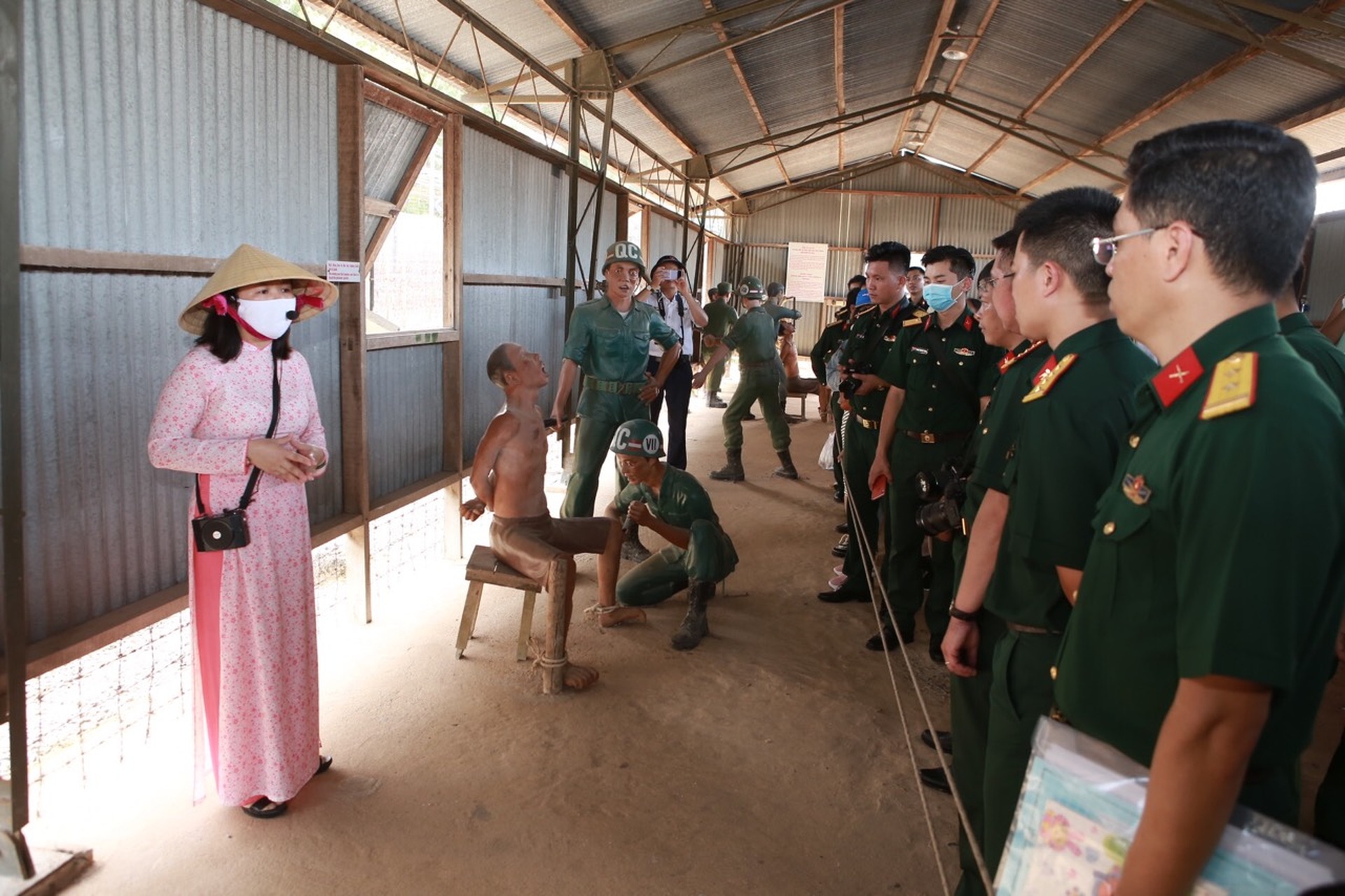 Kỷ niệm 50 năm Chiến thắng trở về ở nơi từng được gọi địa ngục trần gian - 18 Kỷ niệm 50 năm Chiến thắng trở về ở nơi từng được gọi địa ngục trần gian - 18