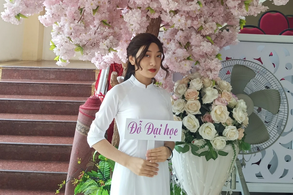 Tân sinh viên Trường Đại học KHXHNV nói gì về điểm chuẩn gần 30? - 3 Tân sinh viên Trường Đại học KHXHNV nói gì về điểm chuẩn gần 30? - 3