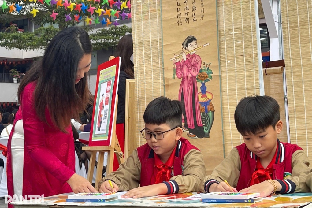 Giám đốc Sở GDĐT Hà Nội: Những vụ bạo lực học đường chỉ là cá biệt - 2 Giám đốc Sở GDĐT Hà Nội: Những vụ bạo lực học đường chỉ là cá biệt - 2