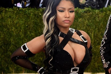 Nicki Minaj chia tay bạn trai kém 5 tuổi