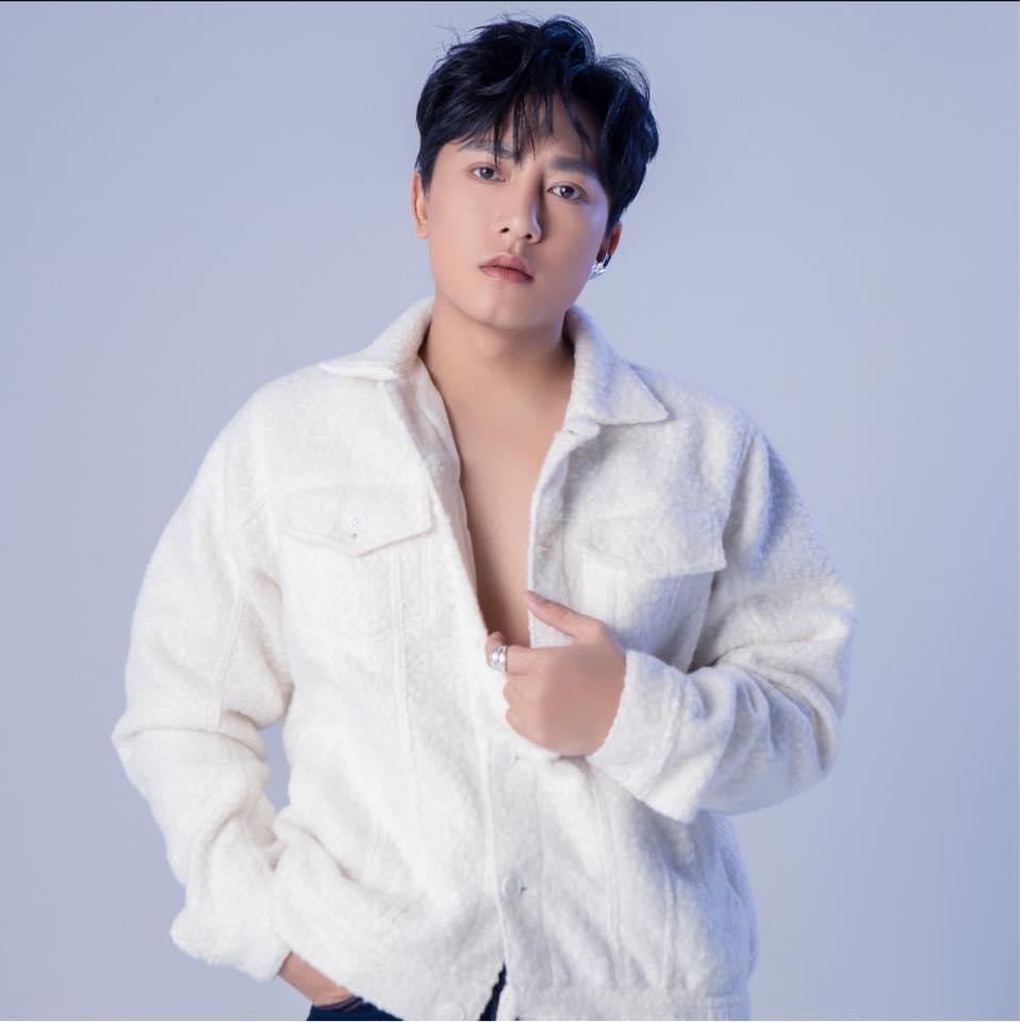 Châu Khải Phong bức xúc vì bị khán giả quá khích tấn công trên mạng xã hội - 1