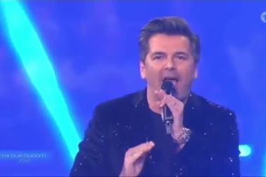 Thomas Anders biểu diễn sôi động