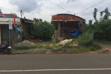 Ngăn người dân xây nhà vô căn cứ, Chủ tịch xã thua kiện