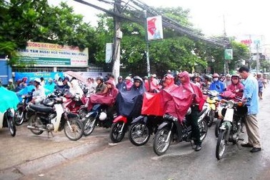 Mưa to kèm giông và sét trong kỳ tuyển sinh đợt 2 