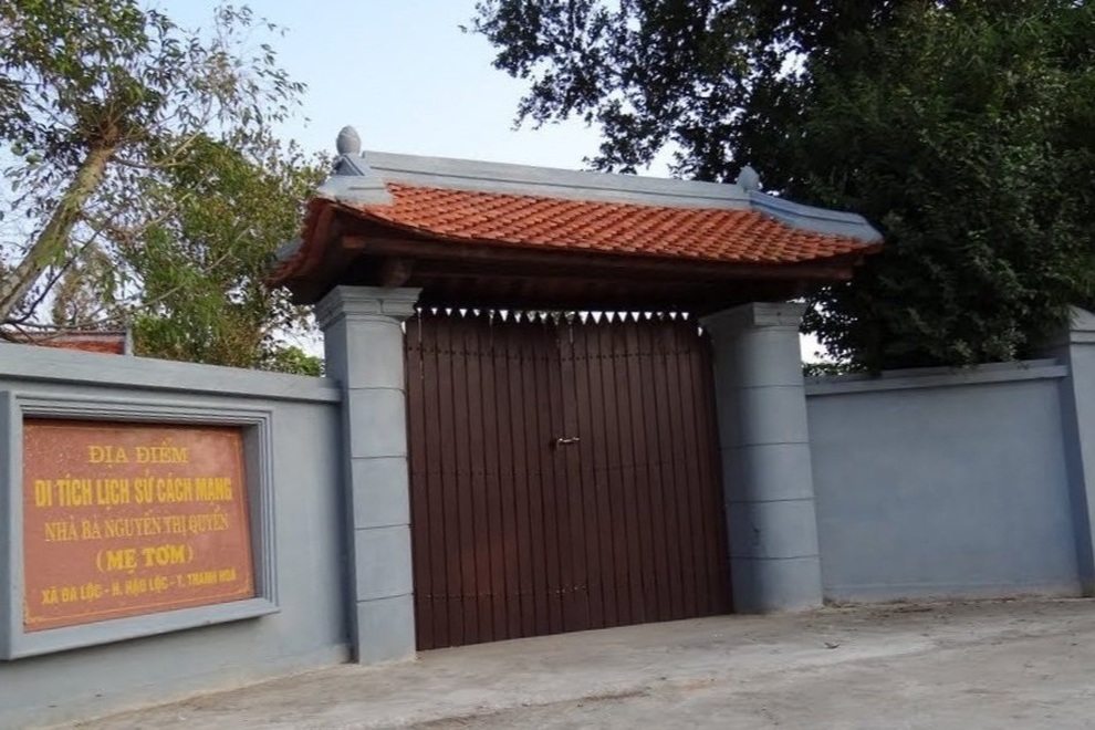 Chuyện mẹ Tơm đi bán rau, bán củi nuôi cán bộ cách mạng - 5 Chuyện mẹ Tơm đi bán rau, bán củi nuôi cán bộ cách mạng - 5