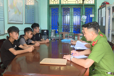 31 thanh thiếu niên mang hung khí đi giải quyết mâu thuẫn